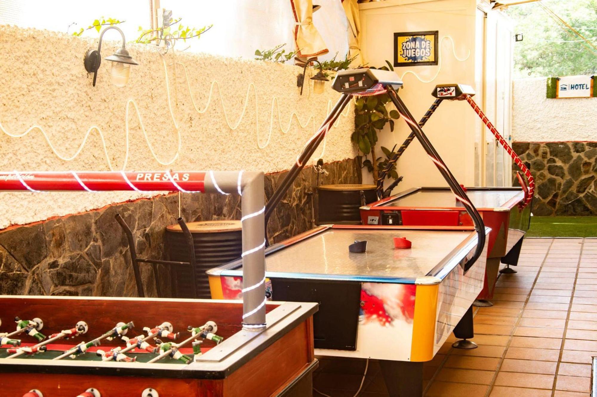 Hostal Playa Candor Rota Bagian luar foto